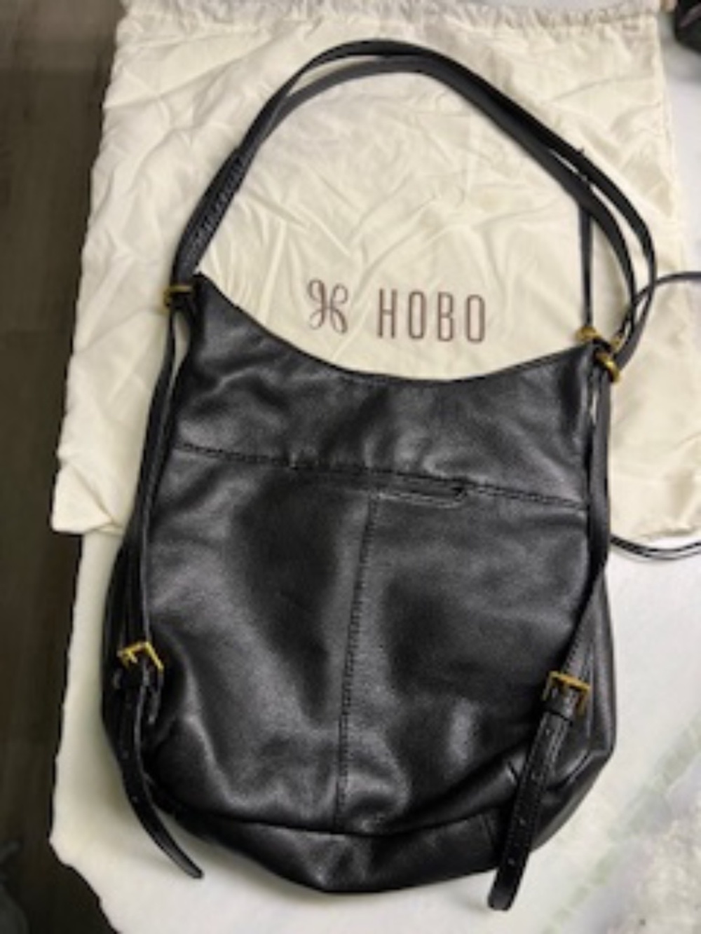 HOBO Merrin convertible shoulder/backpack